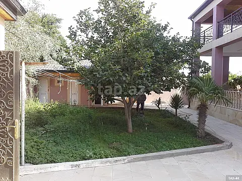 Satılır 6 otaqlı həyət evi