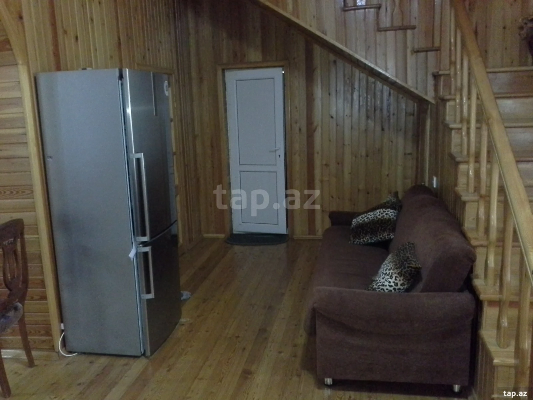 Satılır 6 otaqlı həyət evi