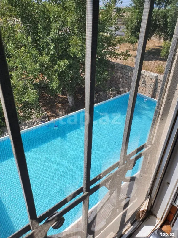 Satılır 6 otaqlı həyət evi