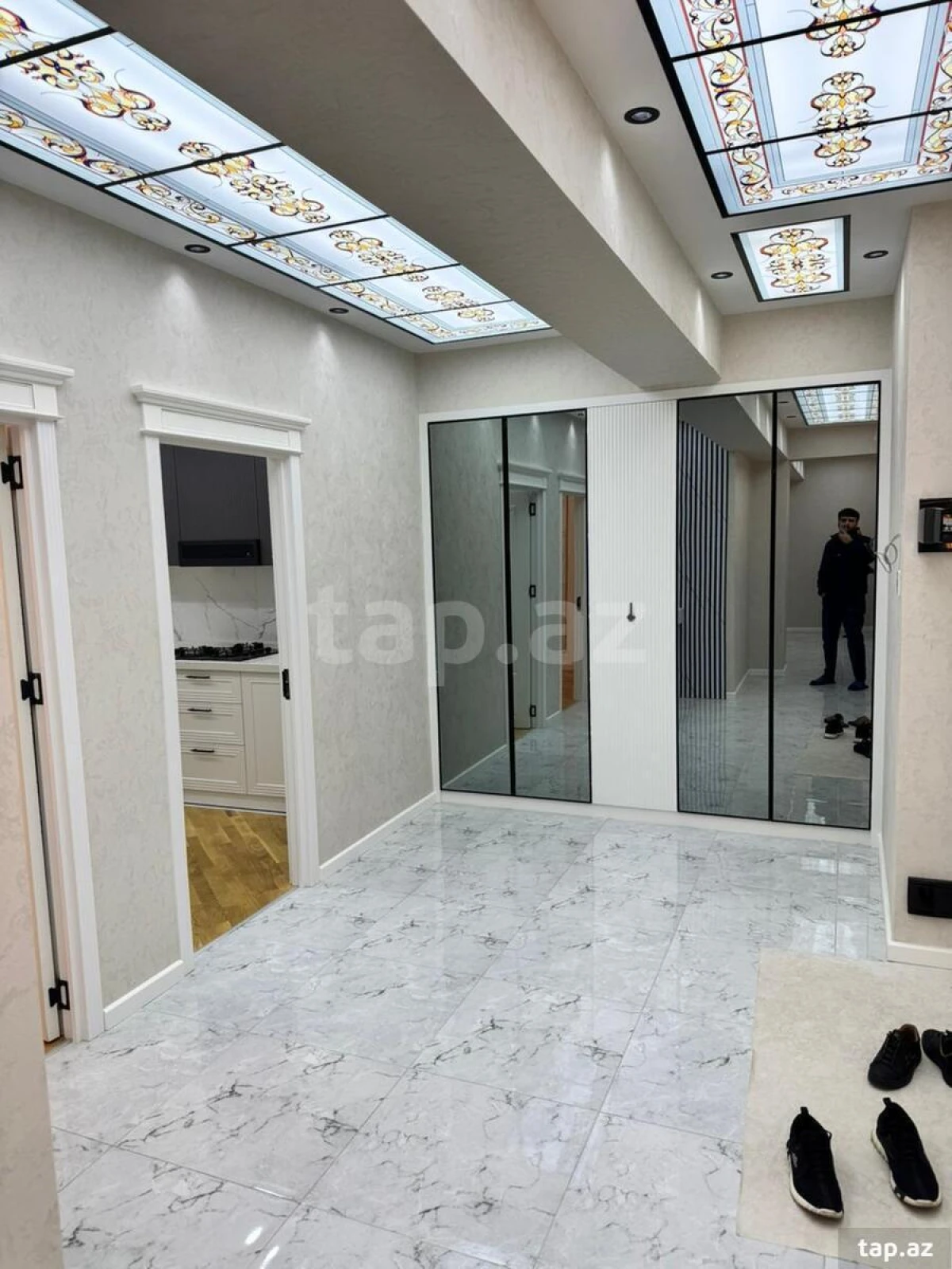 Satılır 4 otaqlı mənzil 153 m²
