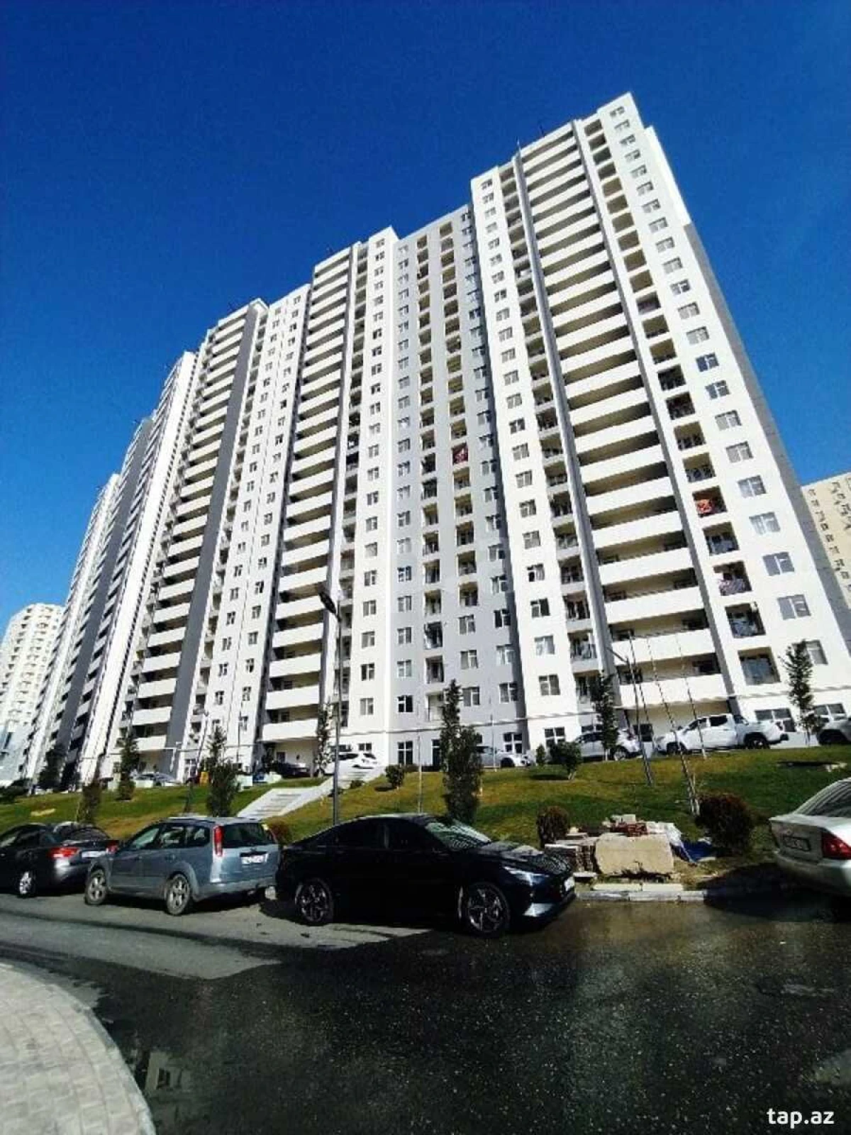 Satılır 4 otaqlı mənzil 153 m²