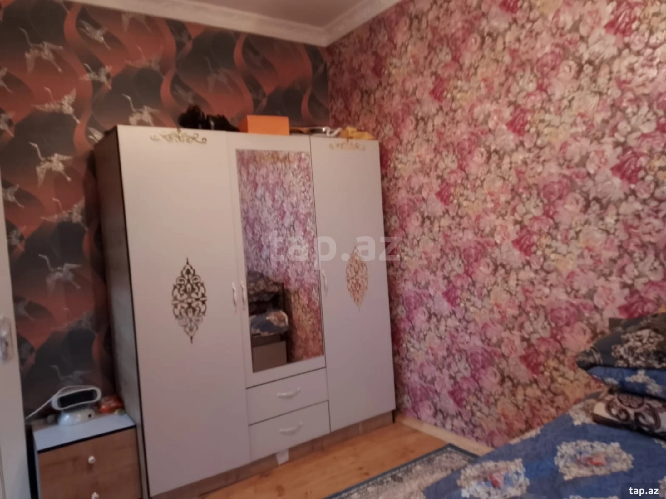 Satılır 8 otaqlı həyət evi