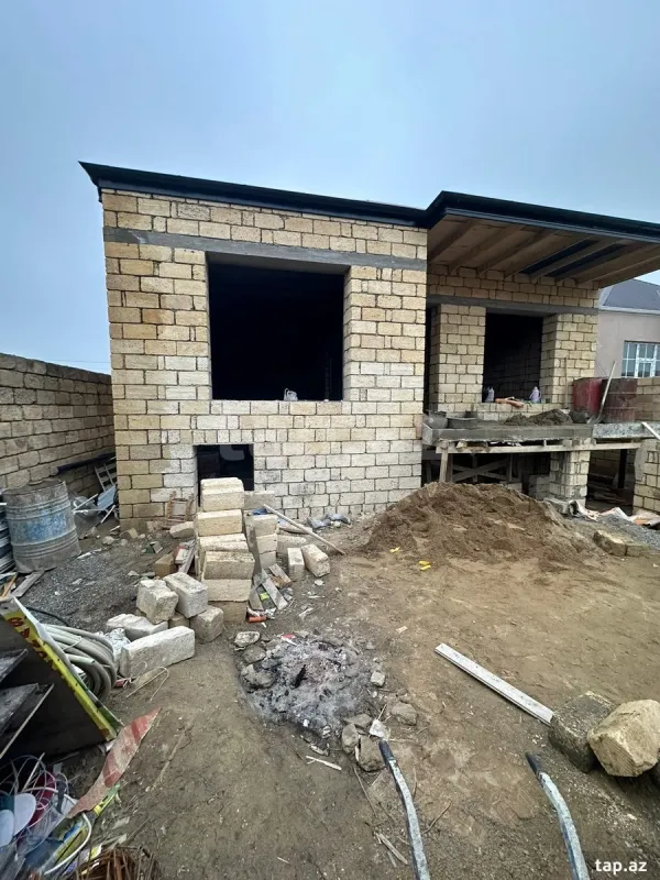 Satılır 3 otaqlı həyət evi 110 m²