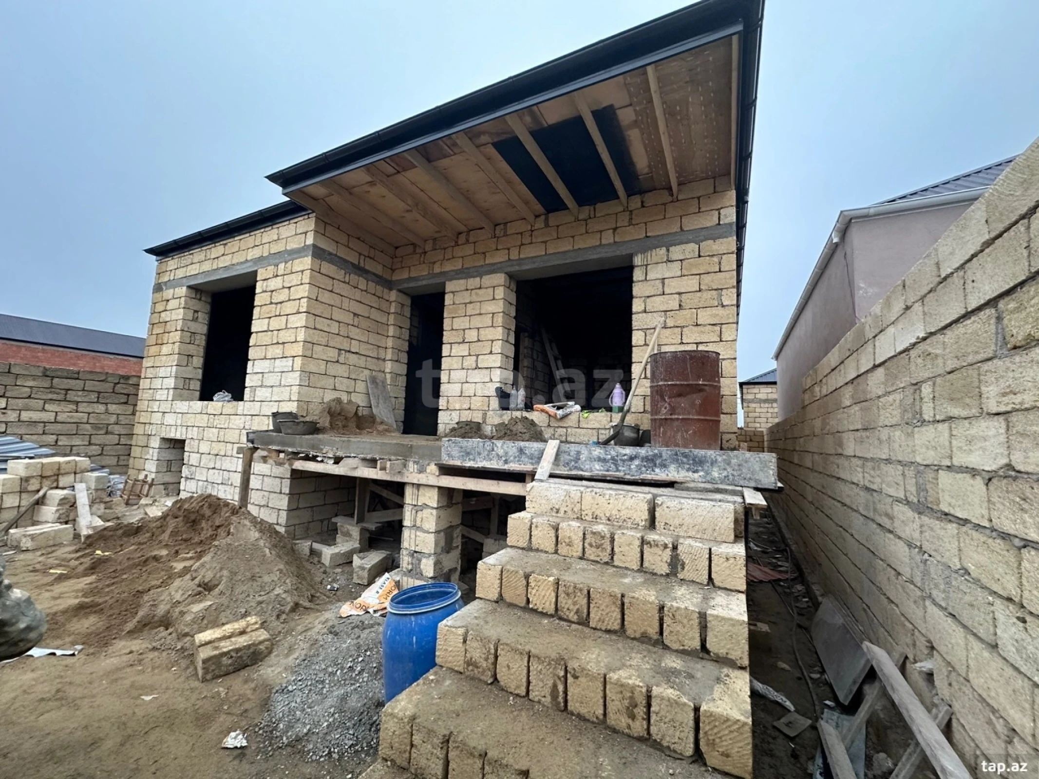 Satılır 3 otaqlı həyət evi 110 m²