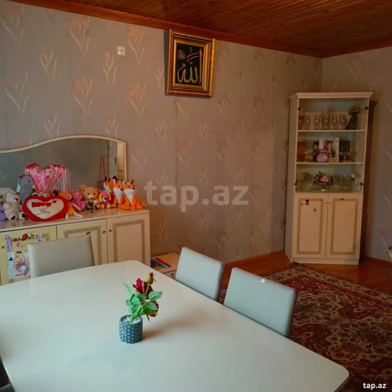 Satılır 4 otaqlı həyət evi