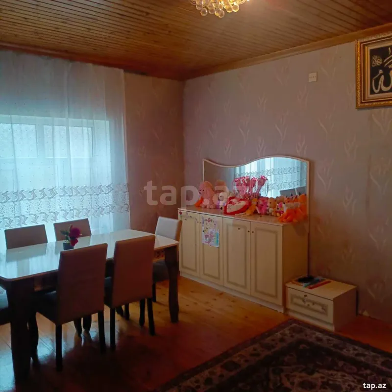 Satılır 4 otaqlı həyət evi