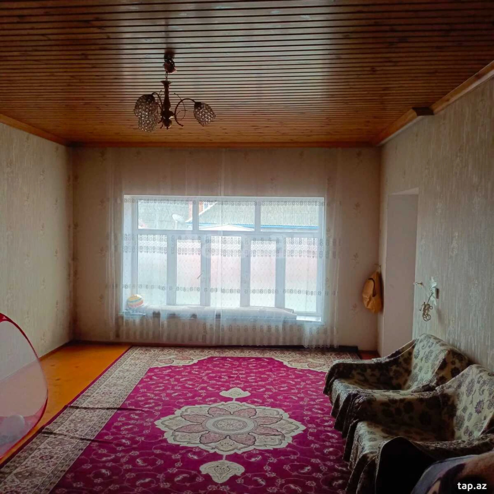 Satılır 4 otaqlı həyət evi