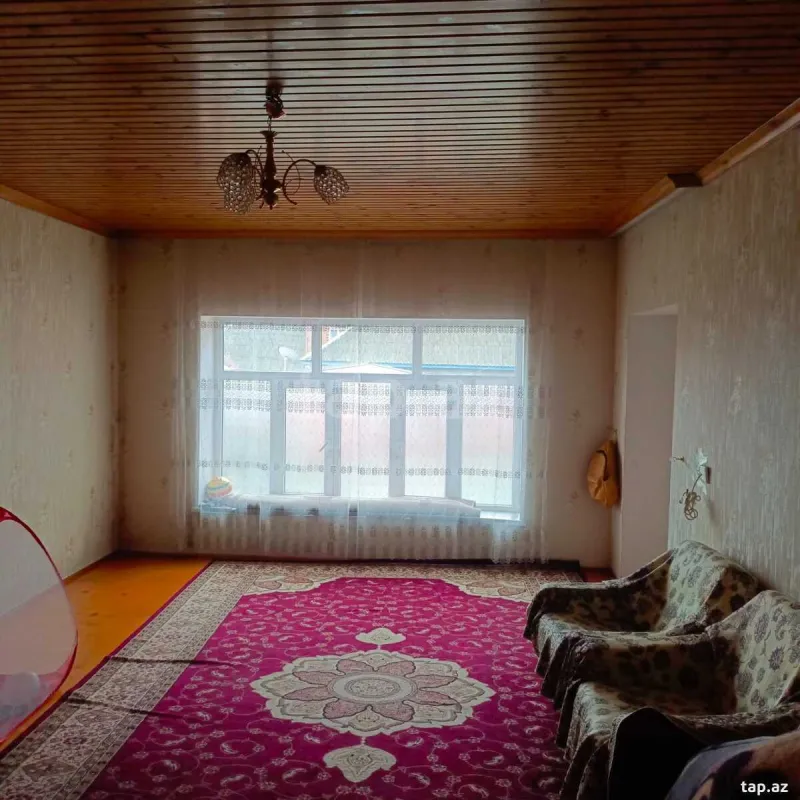 Satılır 4 otaqlı həyət evi