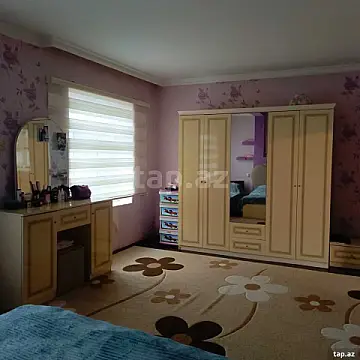 Satılır 4 otaqlı həyət evi