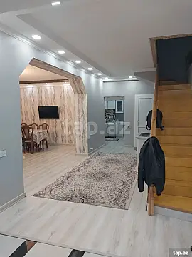 Satılır 5 otaqlı həyət evi