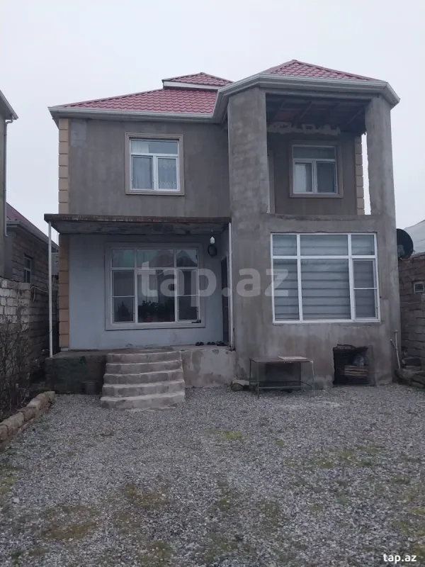 Satılır 5 otaqlı həyət evi