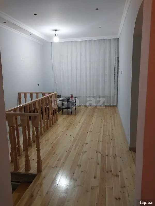 Satılır 5 otaqlı həyət evi