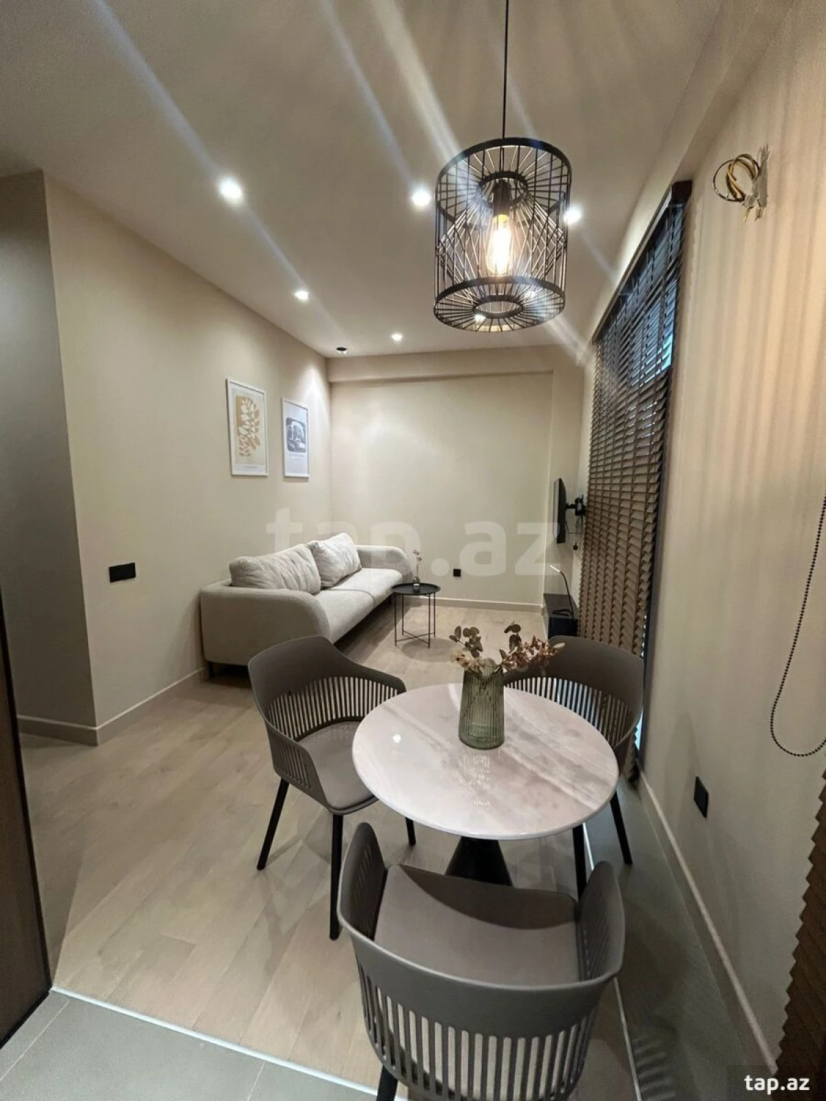 Kirayə verilir 2 otaqlı yeni tikili 54 m²