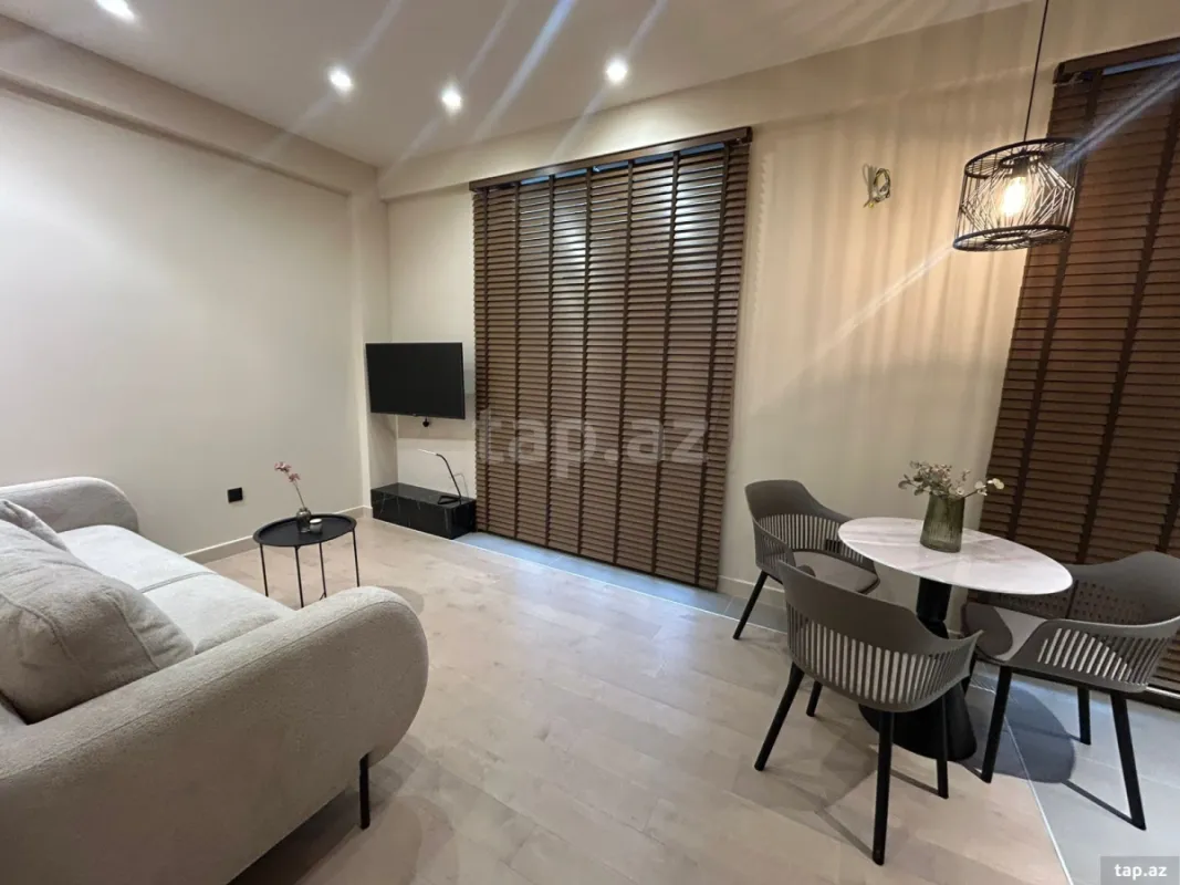 Kirayə verilir 2 otaqlı yeni tikili 54 m²