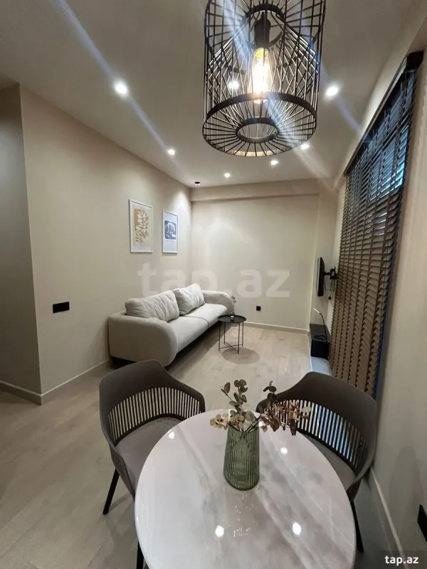 Kirayə verilir 2 otaqlı yeni tikili 54 m²
