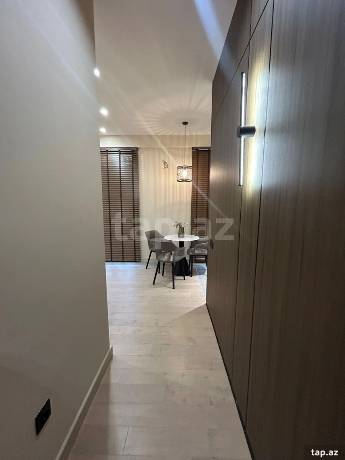 Kirayə verilir 2 otaqlı yeni tikili 54 m²