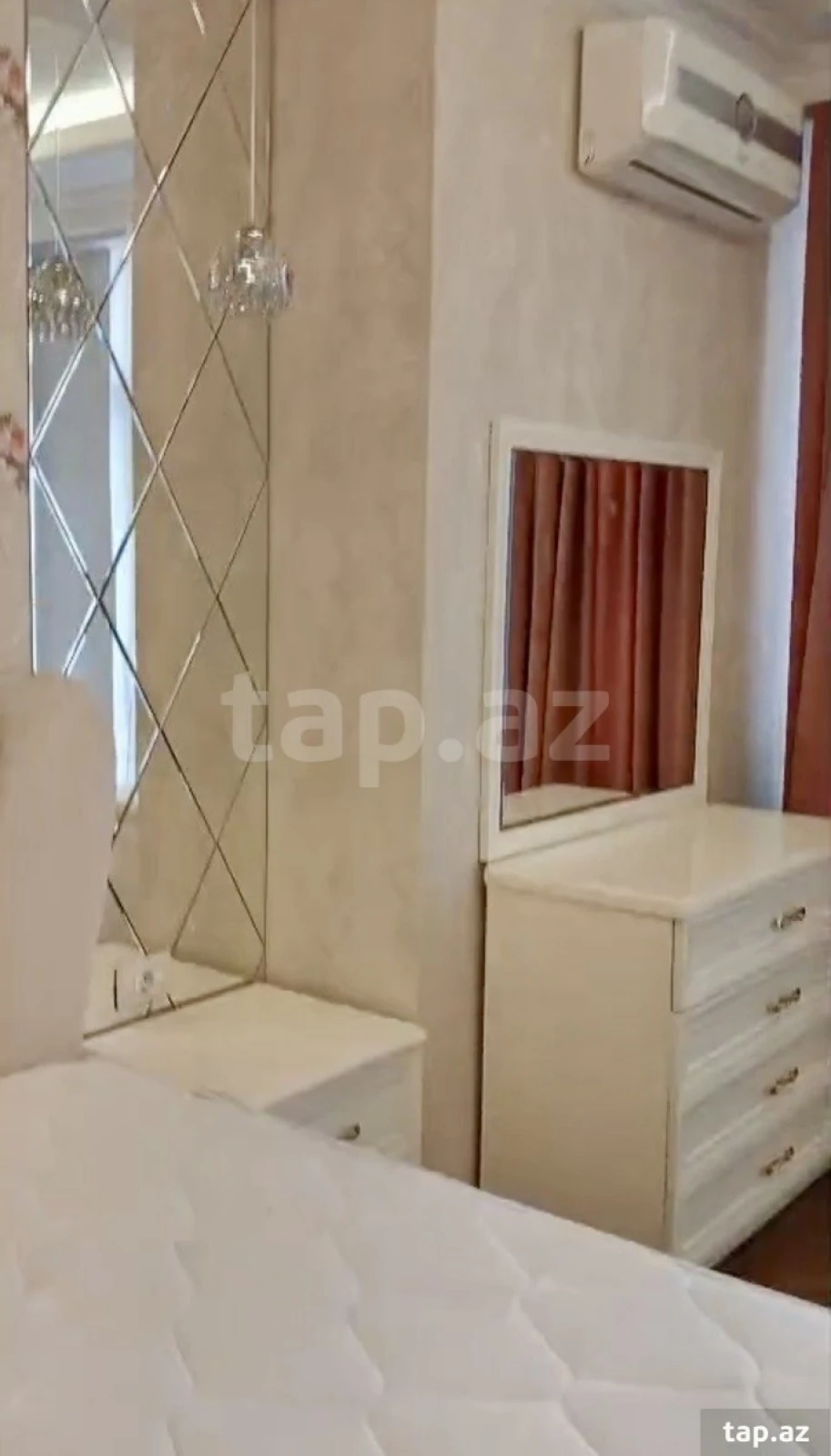 Satılır 3 otaqlı yeni tikili 105 m²