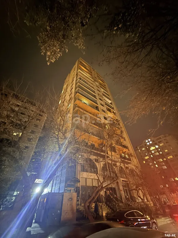 Satılır 3 otaqlı yeni tikili 105 m²