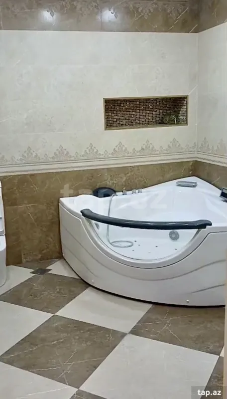 Satılır 3 otaqlı yeni tikili 105 m²