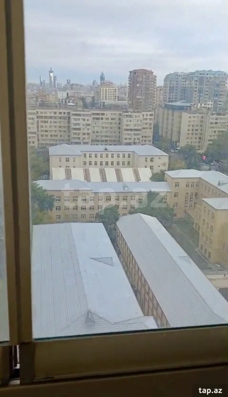 Satılır 3 otaqlı yeni tikili 105 m²