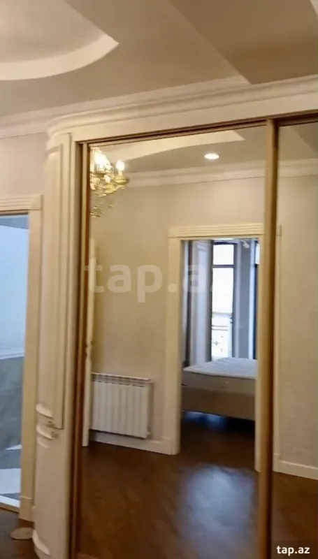 Satılır 3 otaqlı yeni tikili 105 m²