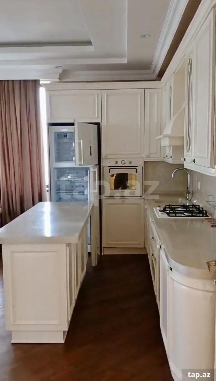 Satılır 3 otaqlı yeni tikili 105 m²