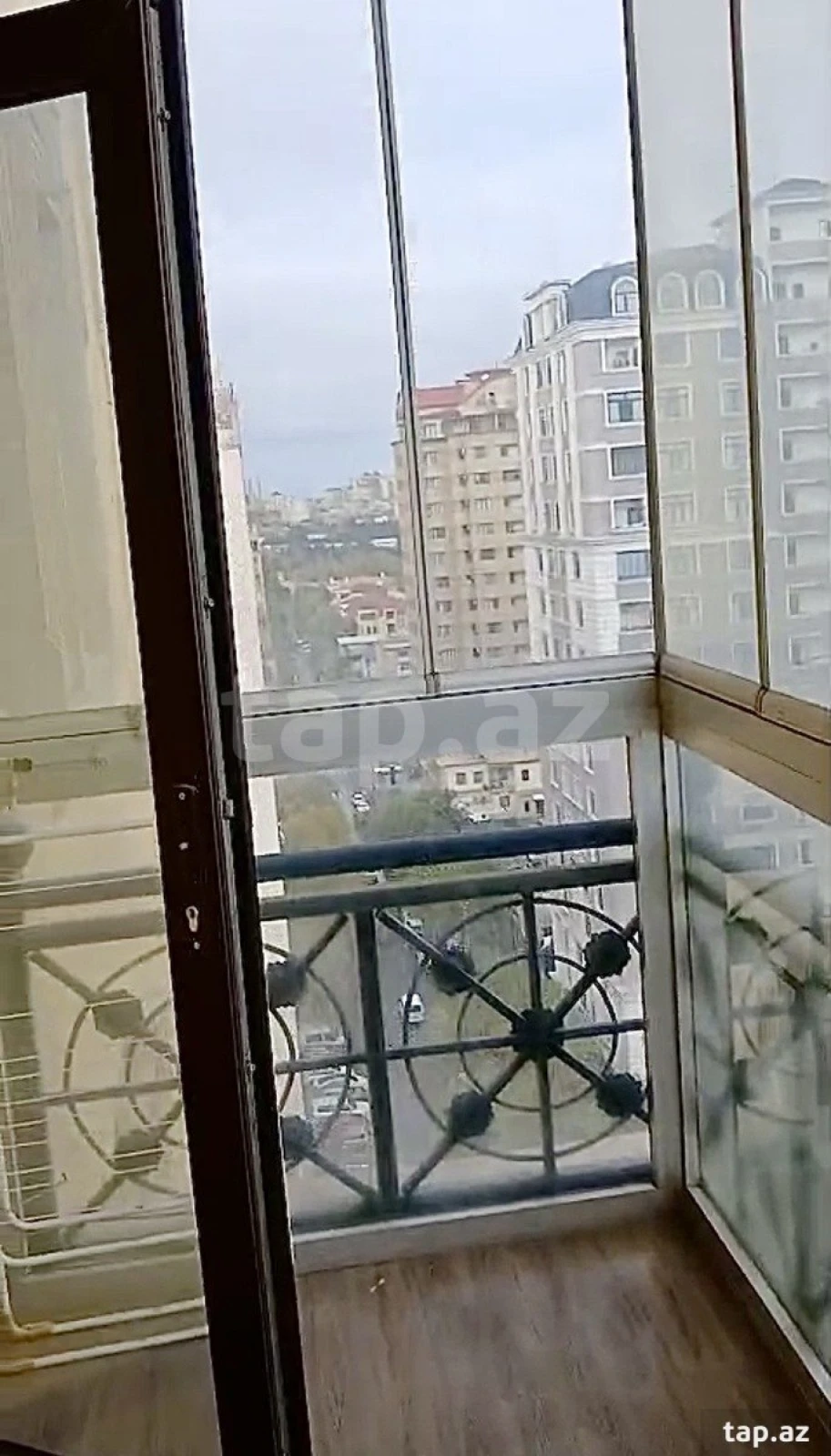 Satılır 3 otaqlı yeni tikili 105 m²