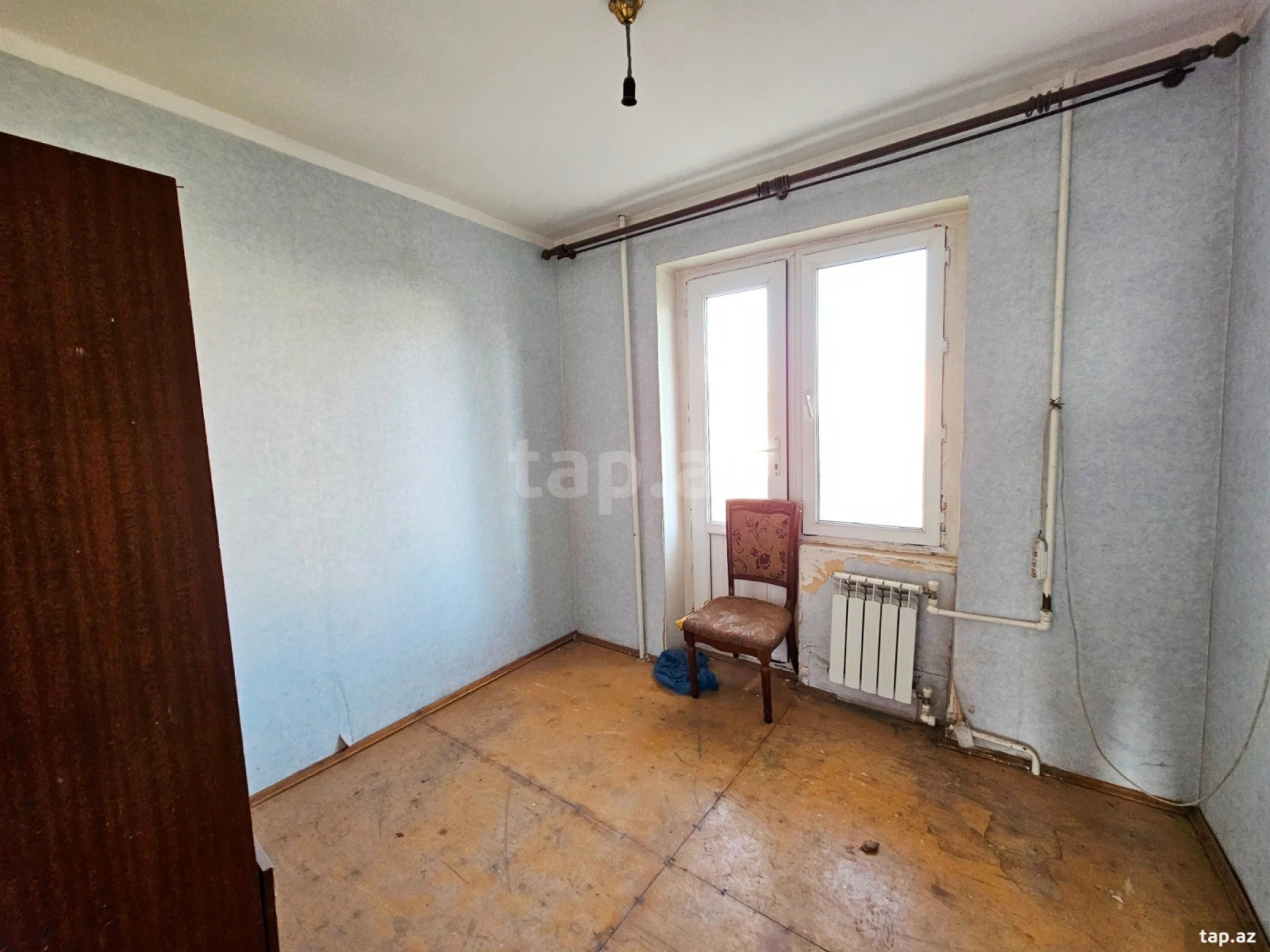 Satılır 5 otaqlı mənzil 120 m²