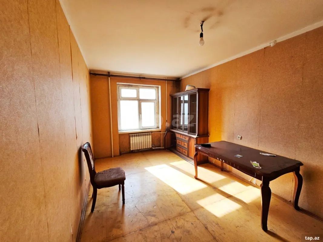 Satılır 5 otaqlı mənzil 120 m²