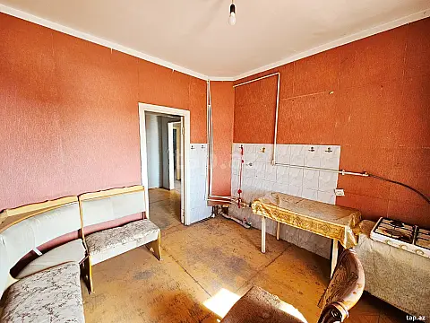 Satılır 5 otaqlı mənzil 120 m²