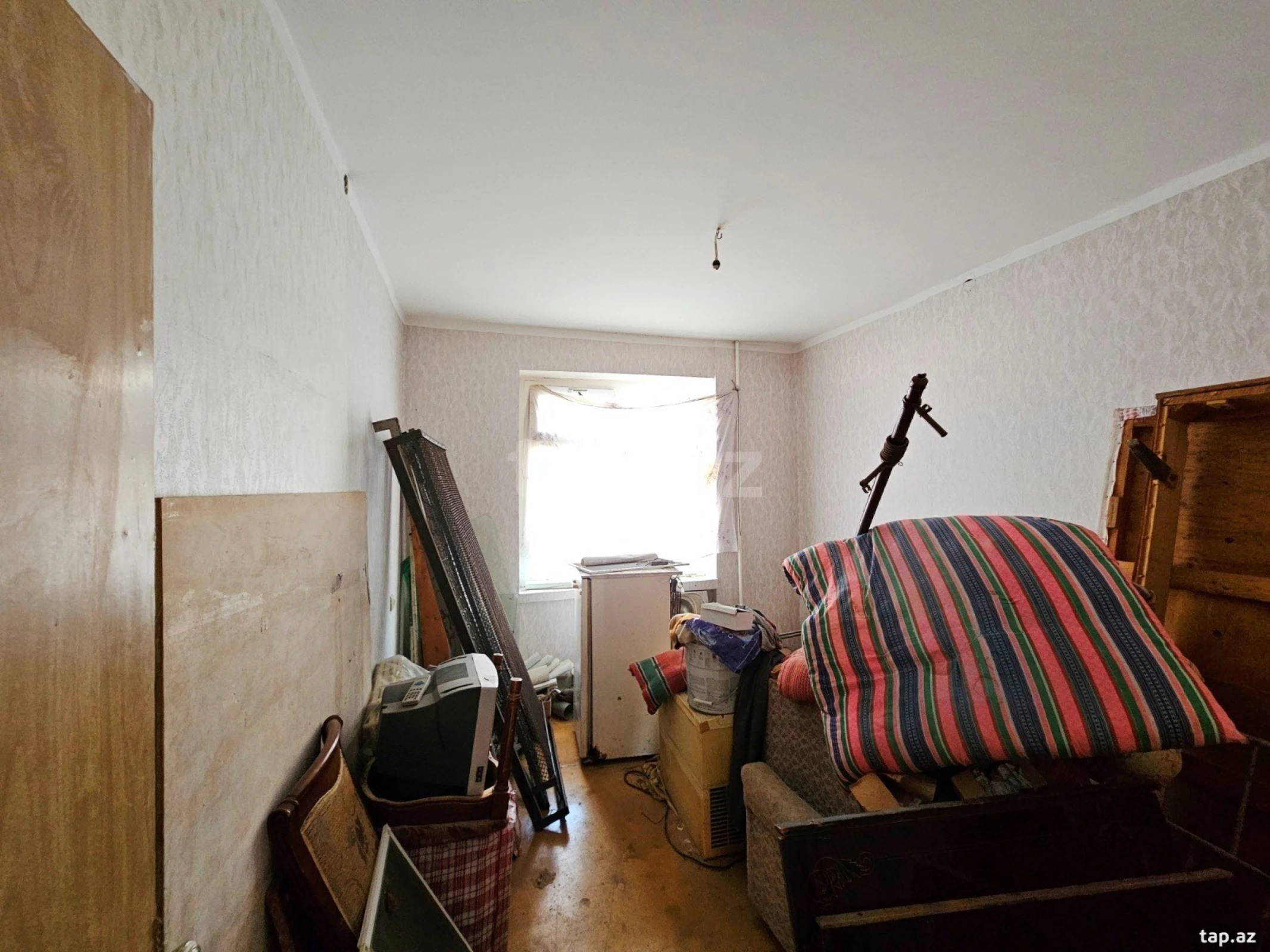 Satılır 5 otaqlı mənzil 120 m²