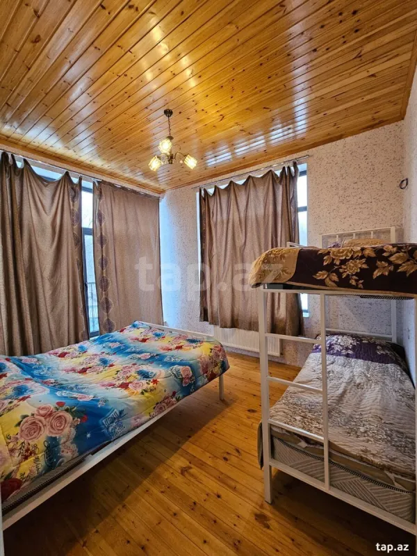 Kirayə verilir 4 otaqlı həyət evi