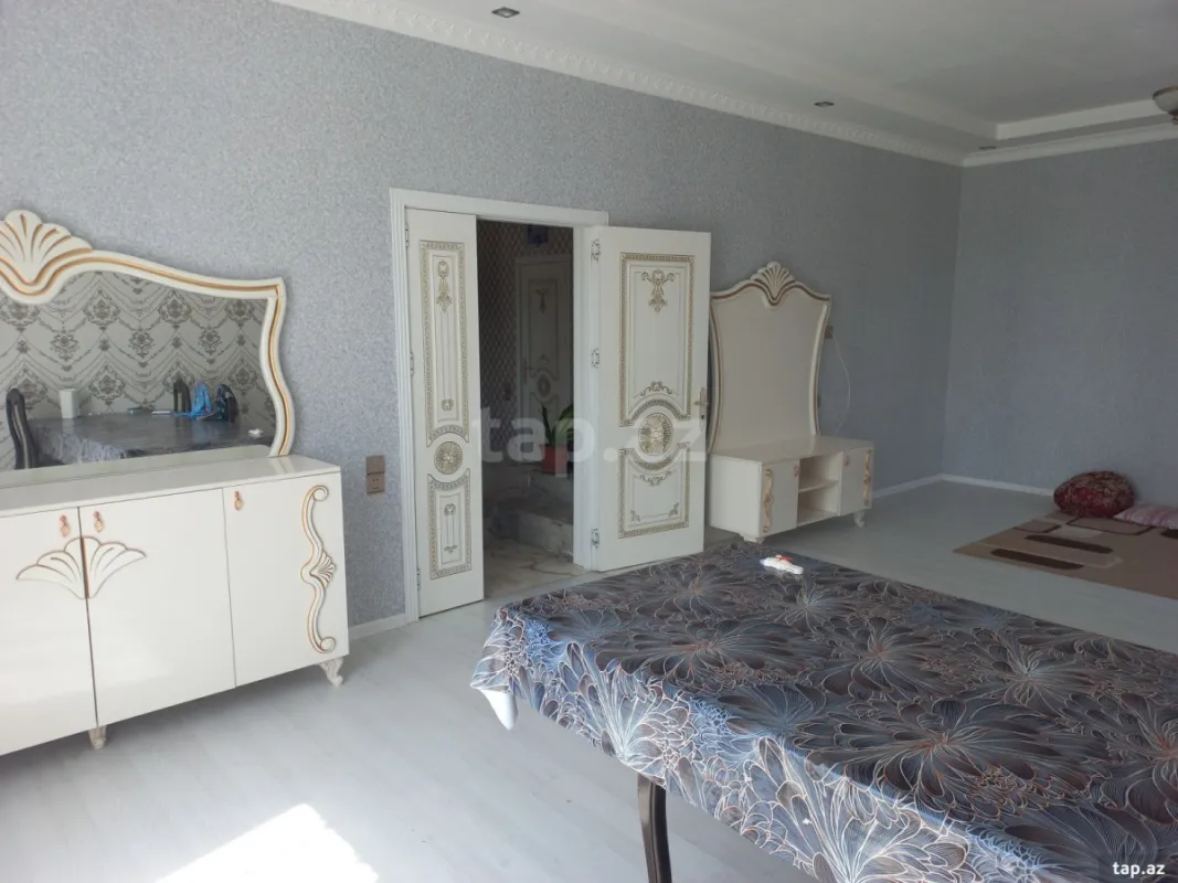 Satılır 3 otaqlı həyət evi