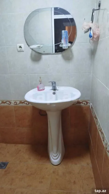 Satılır 2 otaqlı mənzil 55 m²