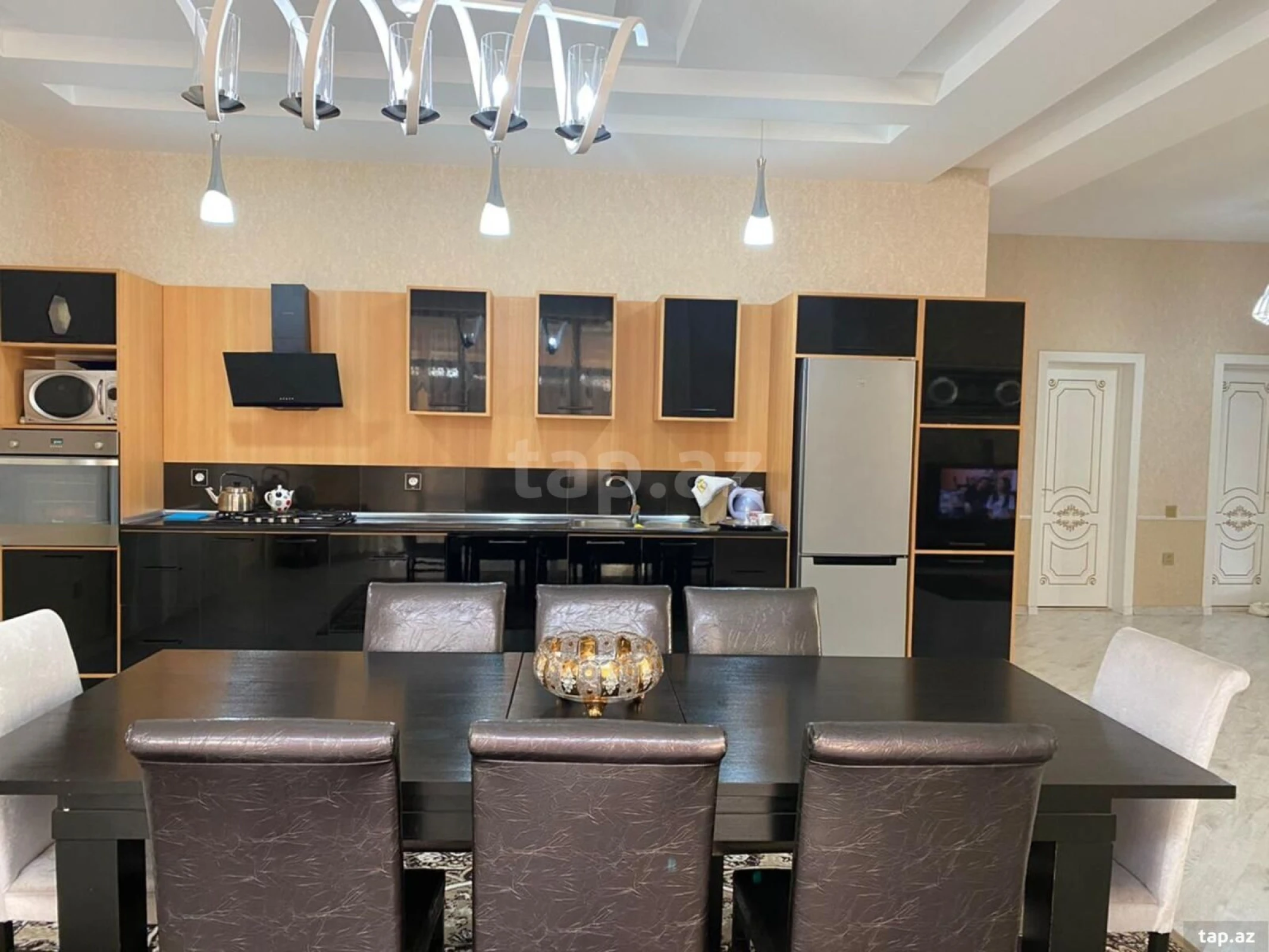 Kirayə verilir 5 otaqlı həyət evi