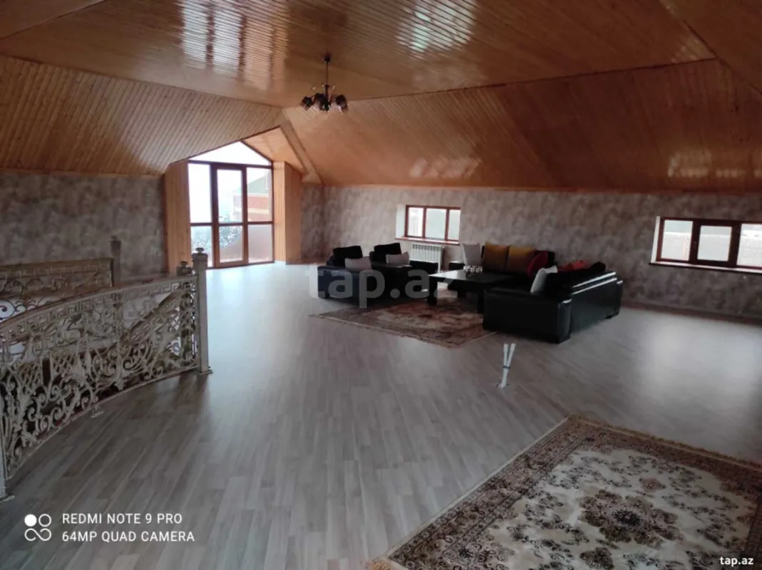 Kirayə verilir 5 otaqlı həyət evi