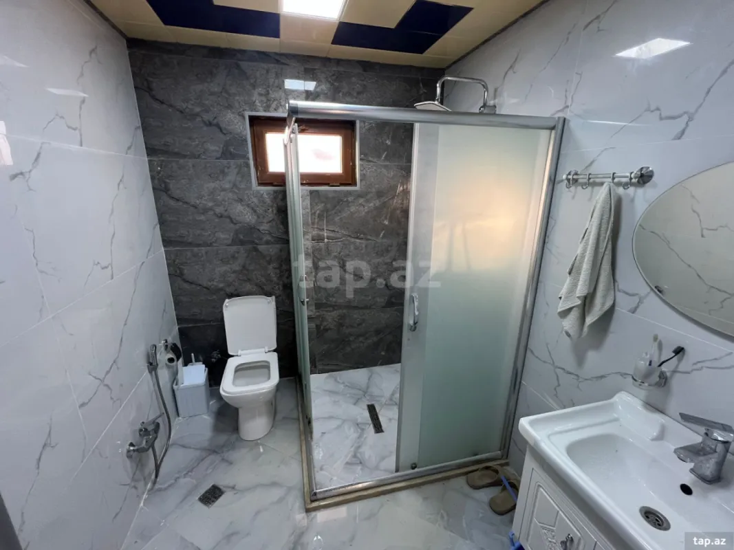 Kirayə verilir 7 otaqlı həyət evi