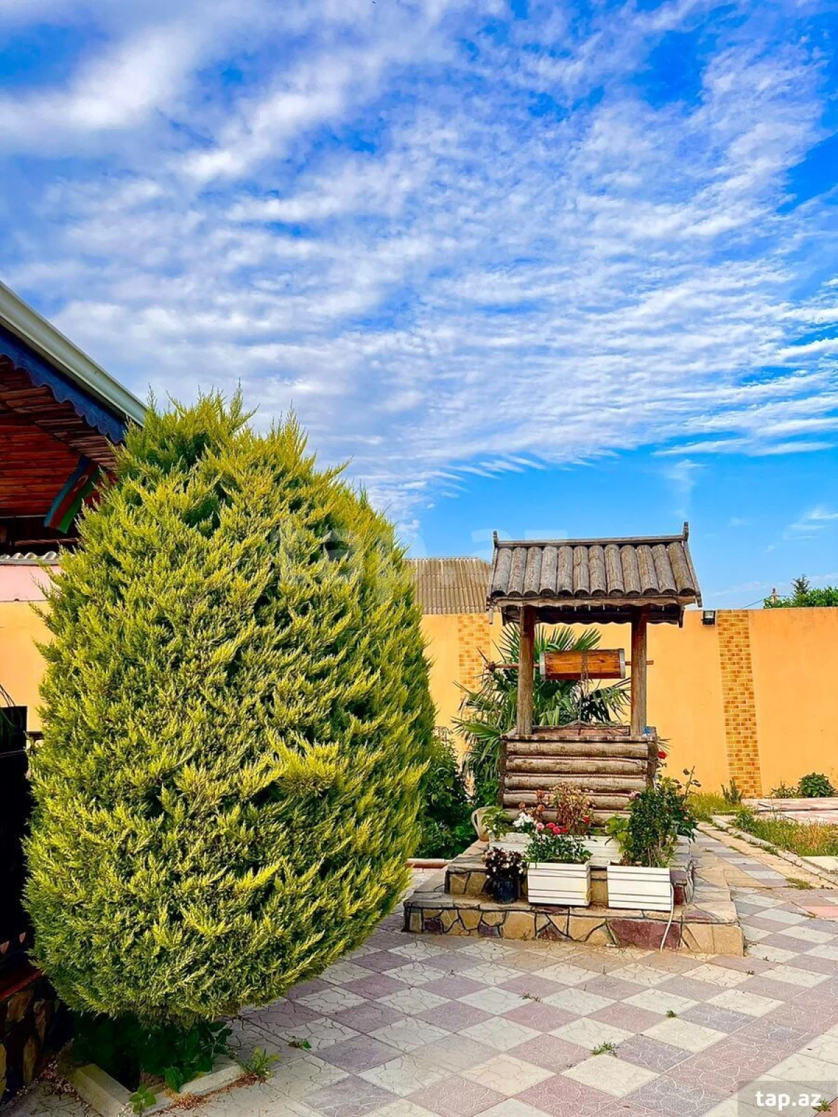 Kirayə verilir 7 otaqlı həyət evi