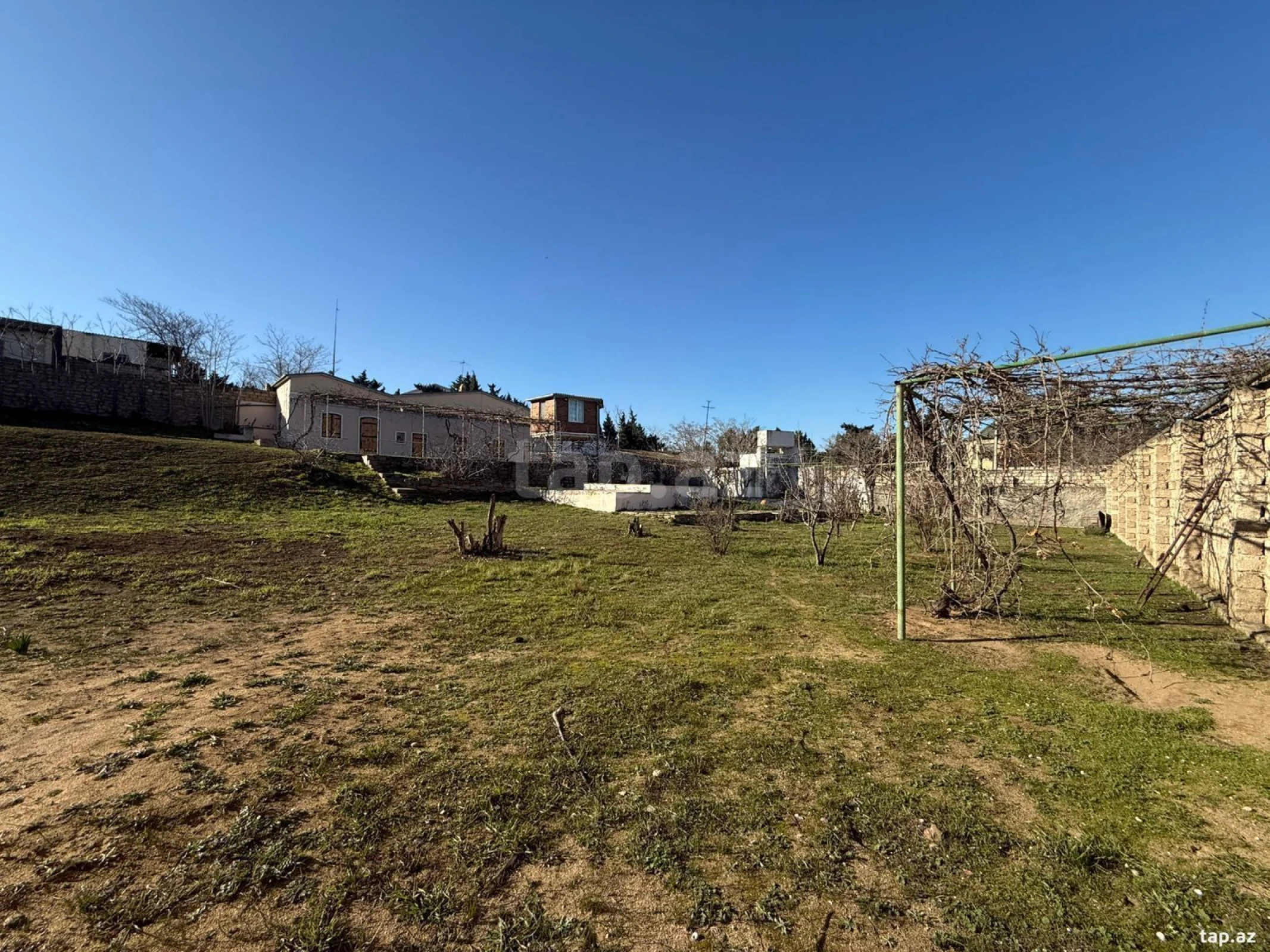 Satılır torpaq sahəsi