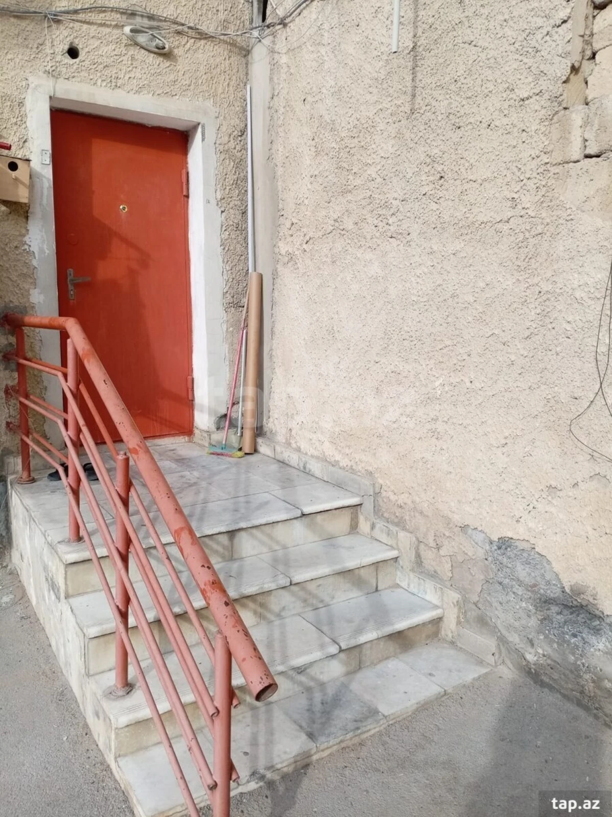 Satılır 3 otaqlı mənzil 60 m²