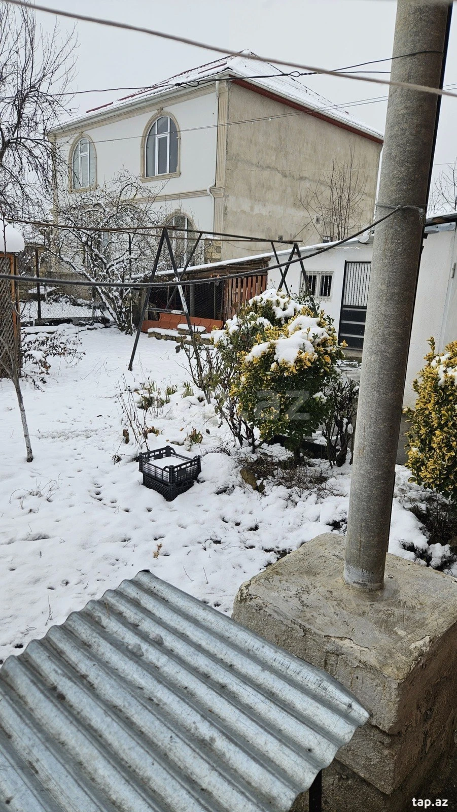 Satılır 5 otaqlı həyət evi