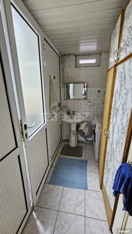 Satılır 5 otaqlı həyət evi