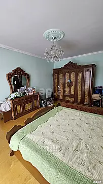 Satılır 5 otaqlı həyət evi