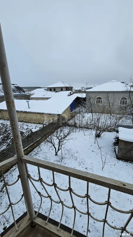 Satılır 5 otaqlı həyət evi