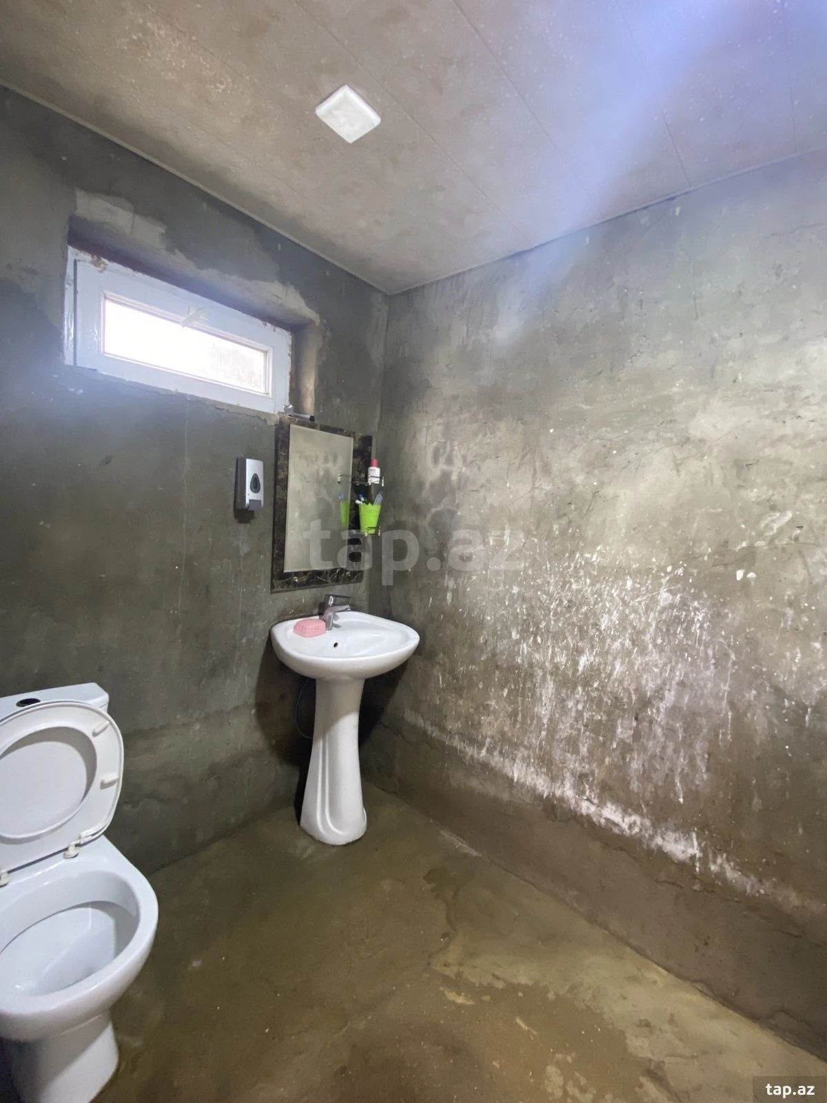 Satılır 2 otaqlı həyət evi