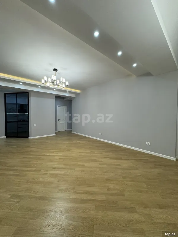 Satılır 4 otaqlı yeni tikili 154 m²