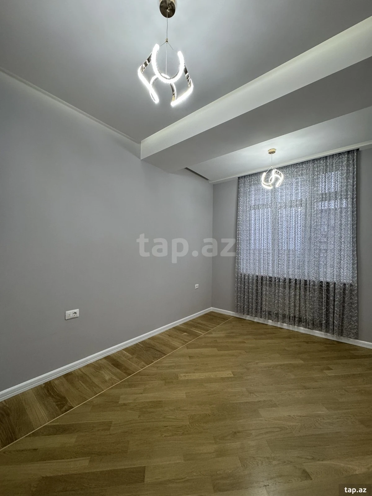 Satılır 4 otaqlı yeni tikili 154 m²