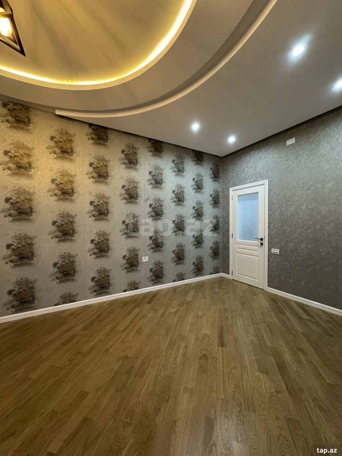 Satılır 4 otaqlı yeni tikili 154 m²