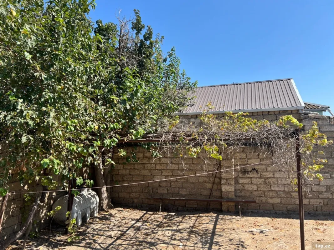Satılır 3 otaqlı həyət evi