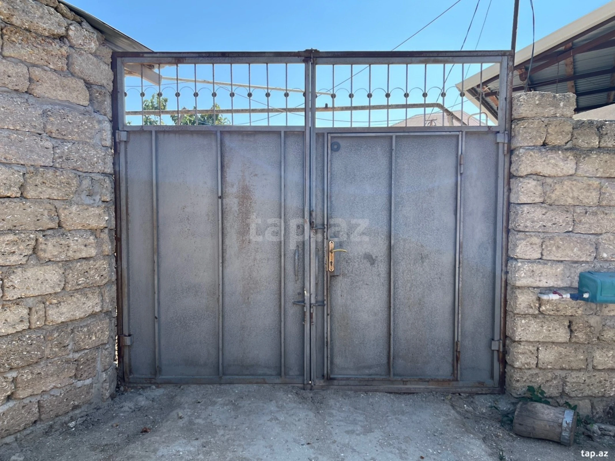 Satılır 3 otaqlı həyət evi